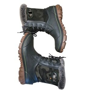 Bogs Women's Arcata Waterproof Winter Boots-Dark Green Camo 9